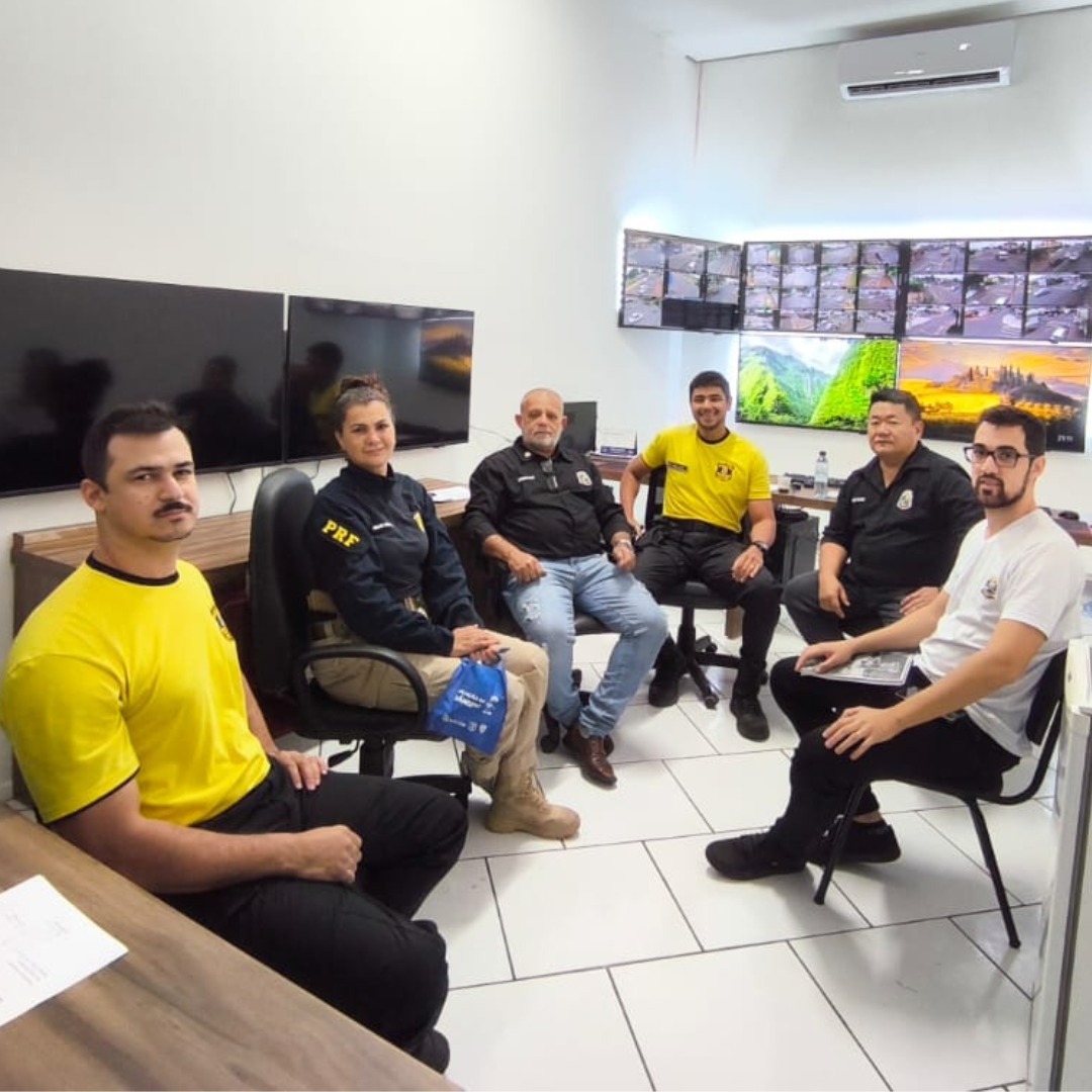 Agentes da Semutrans se reúnem com PRF para participação no Prêmio Penatrans